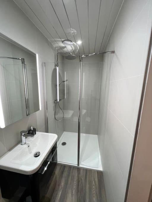 Kingsmills Apartment อินเวอร์เนส ภายนอก รูปภาพ